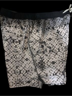 Vuori Men's Black & White Tie-Dye Athletic Shorts